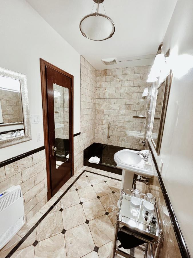 Hotel Manoir D'Auteuil Québec Esterno foto